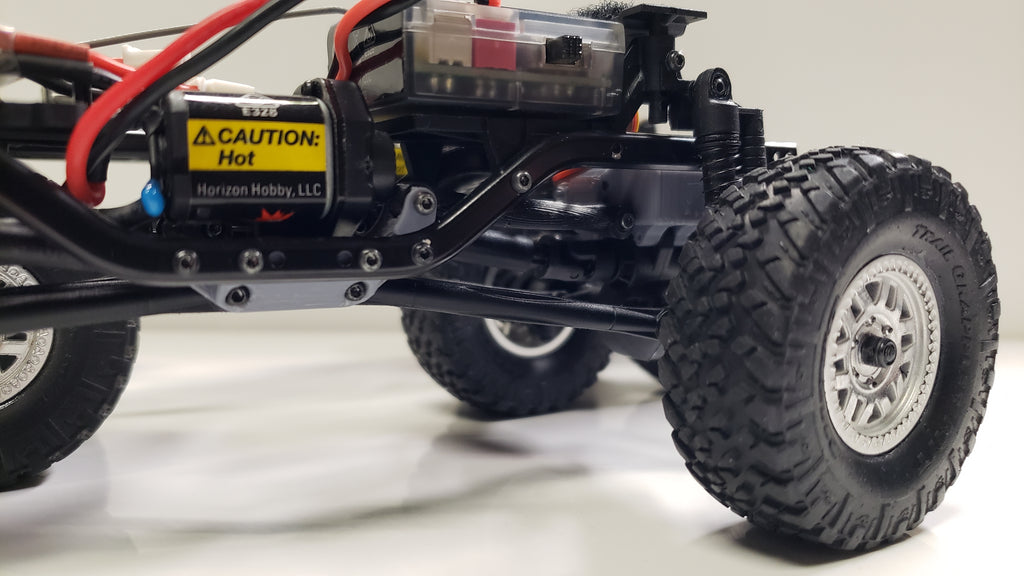 SCX24 Servo Mount w/upper-link riser – DinkyRC.com